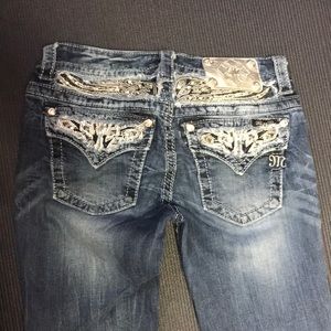 Miss me signature cropped size 27